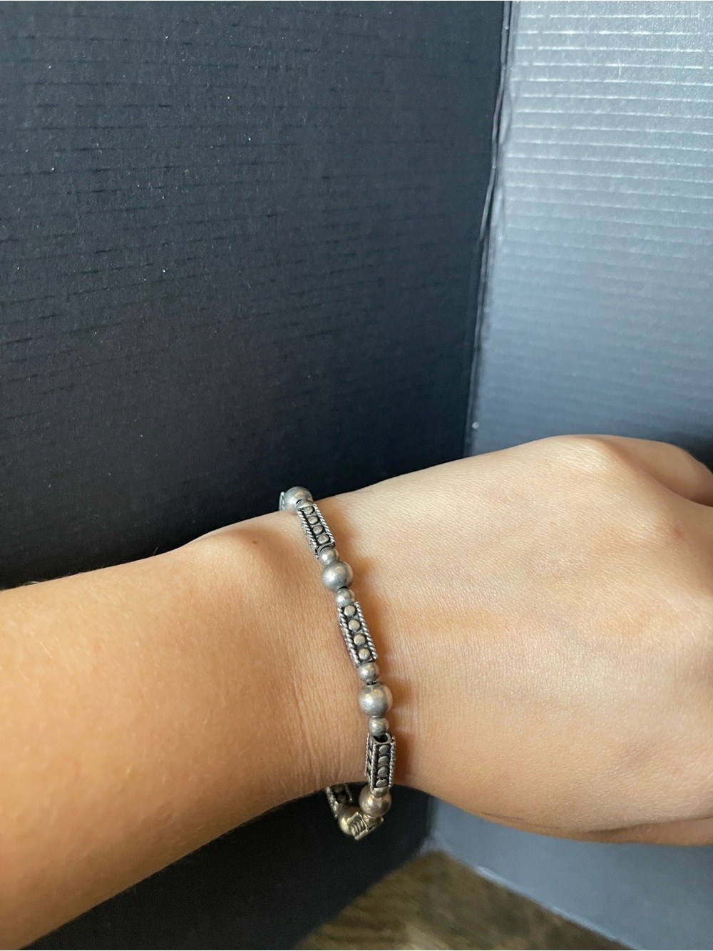 Solid Sterling silver heavy toggle bracelet 8 inch